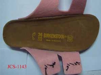 Gefälschte Birkenstock-Sandalen  - 