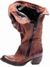 Für die Herbst-Winter-Kollektion 2010/2011 hat sich Designer Frank Prenntzell etwas ganz besonders Raffiniertes einfallen lassen: Formbare Drähte, die es ermöglichen, Schuhe und Taschen ruckzuck individuell zu gestalten sind der absolute Hit!