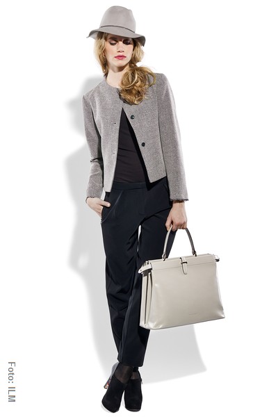 Trend 1:  Feminine Business-Handtaschen und elegante Shopper  Outfit: Eve in Paradise, Hut Seeberger, Tasche Emmy Wieleman