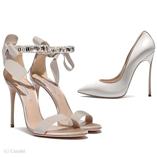 Casadei Luxus-Schuhe sind nicht nur auf dem roten Teppich Dauergast. Auch als Brautschuhe sind sie gefragt. Der Klassiker Iconic Blade begleitete Vicoria Beckham  zum Altar.