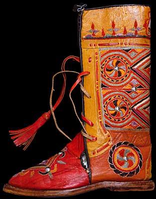 Beduinenstiefel Tunesien 20.Jh<br />(c) Deutsches Schuhmusuem Hausenstein