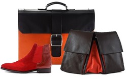 [title] - HESTER VAN EEGHEN ist eine ungewöhnliche Frau. Und ebenso ungewöhnlich sind ihre Designs. Die Niederländerin entwirft Luxus-Taschen, Accessoires und Schuhe für Damen und Herren. Ihre kunstvollen Kreationen haben es in die edelsten Museum-Shops Europas, Japan und sogar ins Museum of Modern Art in New York geschafft - HESTER VAN EEGHEN zählt zu den einflussreichsten Designerinnen unserer Zeit. 