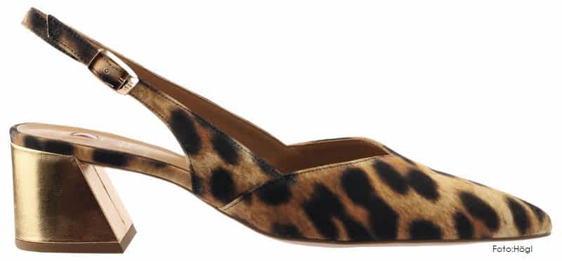 leo look sling pumps