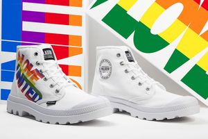 [title] - Mit bunten Regenbogen-Farben und dem „Love United Logo“ repräsentieren die neuen Palladium Boots die vielfältige LGBTQI+ Community. Mit einem Teil des Verkaufserlöses wird außrdem die fürhrende britische Wohltätigkeitsorganisation für HIV und sexuelle Gesundheit Terrence Higgins Trust unterstützt.