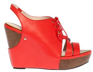 Schuhtrends_Sommer_2012: Mega Keilabsätze und stylishe ’Brikett-Sohlen’ 