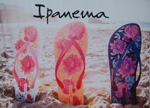 [title] - Die farbenfrohen IPANEMA Sandalen erinnern nicht nur an Sommer, Sonne und Strand.  IPANEMA Sandalen spiegeln die pure Lebensfreude und den exotischen Flair der karibischen Strände wider. Und das Beste ist: Ipanema Sandalen sind mit einem Öko-Siegel ausgezeichnet, haben ein fußbett und mit einem Teil des Erlöses unterstützt IPANEMA  den Klimaschutz!