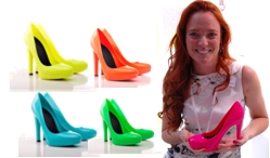 [title] - Die farbigen HighHeels von TheGlowBrand zeichnen sich durch zwei Besonderheiten aus: High-Tech und soziales Engagement. Das verwendete Material (thermisches Polyurethan) ist nicht nur ein Hingucker, es ist auch robust und Waschmaschinen geeignet. Der im Absatz verborgene Stahlkern und die Gelenkfeder sind aus einem Stück hergestellt und verhindern so wirkungsvoll eine Abbrechen des Absatzes. Mit dem Kauf eines Paar Schuhes unterstützt man außerdem eine karitative Organisation. 